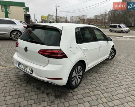 Белый Фольксваген e-Golf, объемом двигателя 0 л и пробегом 127 тыс. км за 12300 $, фото 14 на Automoto.ua
