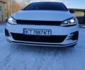 Белый Фольксваген e-Golf, объемом двигателя 0 л и пробегом 70 тыс. км за 12800 $, фото 26 на Automoto.ua