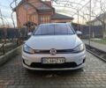 Белый Фольксваген e-Golf, объемом двигателя 0 л и пробегом 130 тыс. км за 13200 $, фото 1 на Automoto.ua