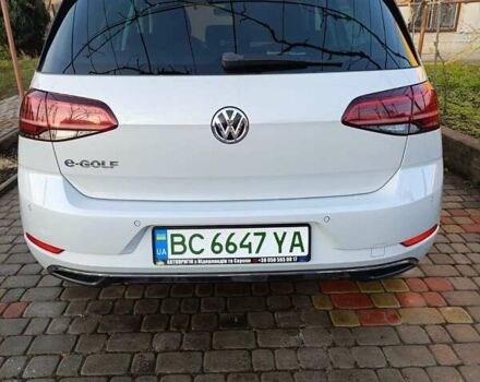 Белый Фольксваген e-Golf, объемом двигателя 0 л и пробегом 130 тыс. км за 13200 $, фото 11 на Automoto.ua