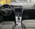 Белый Фольксваген e-Golf, объемом двигателя 0 л и пробегом 77 тыс. км за 15500 $, фото 12 на Automoto.ua