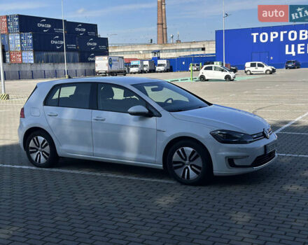 Белый Фольксваген e-Golf, объемом двигателя 0 л и пробегом 177 тыс. км за 10800 $, фото 3 на Automoto.ua