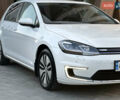 Белый Фольксваген e-Golf, объемом двигателя 0 л и пробегом 61 тыс. км за 14500 $, фото 13 на Automoto.ua