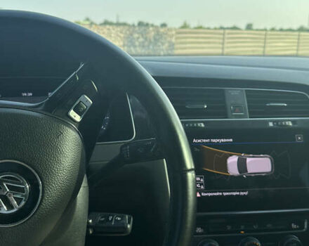 Белый Фольксваген e-Golf, объемом двигателя 0 л и пробегом 156 тыс. км за 12300 $, фото 20 на Automoto.ua