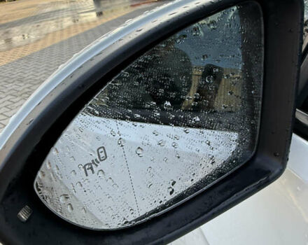 Белый Фольксваген e-Golf, объемом двигателя 0 л и пробегом 96 тыс. км за 15500 $, фото 12 на Automoto.ua