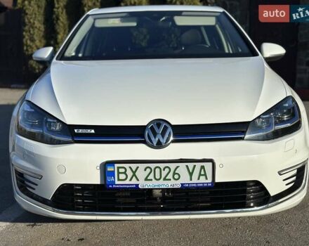 Білий Фольксваген e-Golf, об'ємом двигуна 0 л та пробігом 126 тис. км за 11900 $, фото 6 на Automoto.ua