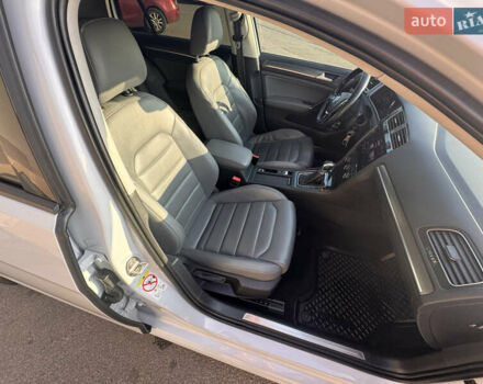 Белый Фольксваген e-Golf, объемом двигателя 0 л и пробегом 165 тыс. км за 13500 $, фото 20 на Automoto.ua
