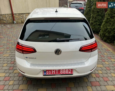 Белый Фольксваген e-Golf, объемом двигателя 0 л и пробегом 137 тыс. км за 12999 $, фото 56 на Automoto.ua
