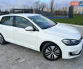 Белый Фольксваген e-Golf, объемом двигателя 0 л и пробегом 56 тыс. км за 13200 $, фото 10 на Automoto.ua