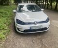Белый Фольксваген e-Golf, объемом двигателя 0 л и пробегом 86 тыс. км за 14600 $, фото 3 на Automoto.ua