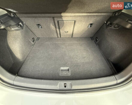 Белый Фольксваген e-Golf, объемом двигателя 0 л и пробегом 84 тыс. км за 14200 $, фото 94 на Automoto.ua