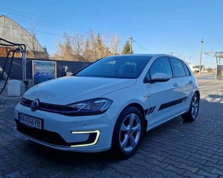 Белый Фольксваген e-Golf, объемом двигателя 0 л и пробегом 125 тыс. км за 13700 $, фото 3 на Automoto.ua