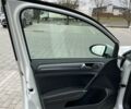 Белый Фольксваген e-Golf, объемом двигателя 0 л и пробегом 56 тыс. км за 17400 $, фото 13 на Automoto.ua
