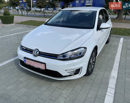 Білий Фольксваген e-Golf, об'ємом двигуна 0 л та пробігом 102 тис. км за 14200 $, фото 3 на Automoto.ua