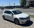 Белый Фольксваген e-Golf, объемом двигателя 0 л и пробегом 116 тыс. км за 15700 $, фото 1 на Automoto.ua