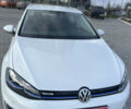 Белый Фольксваген e-Golf, объемом двигателя 0 л и пробегом 56 тыс. км за 13200 $, фото 8 на Automoto.ua