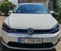 Белый Фольксваген e-Golf, объемом двигателя 0 л и пробегом 16 тыс. км за 21999 $, фото 1 на Automoto.ua