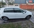 Белый Фольксваген e-Golf, объемом двигателя 0 л и пробегом 78 тыс. км за 13800 $, фото 5 на Automoto.ua