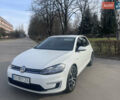 Белый Фольксваген e-Golf, объемом двигателя 0 л и пробегом 95 тыс. км за 13600 $, фото 1 на Automoto.ua
