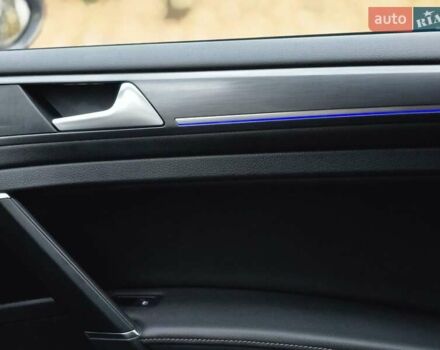 Белый Фольксваген e-Golf, объемом двигателя 0 л и пробегом 81 тыс. км за 14950 $, фото 18 на Automoto.ua