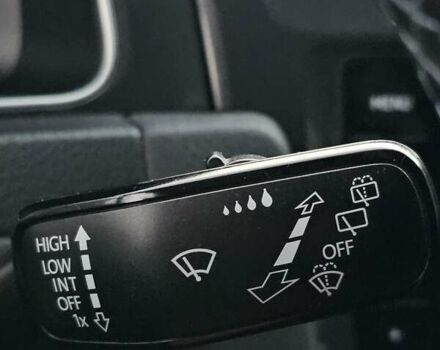 Білий Фольксваген e-Golf, об'ємом двигуна 0 л та пробігом 112 тис. км за 15950 $, фото 60 на Automoto.ua