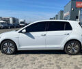 Белый Фольксваген e-Golf, объемом двигателя 0 л и пробегом 127 тыс. км за 15700 $, фото 3 на Automoto.ua