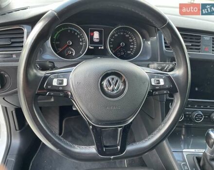 Білий Фольксваген e-Golf, об'ємом двигуна 0 л та пробігом 102 тис. км за 14200 $, фото 28 на Automoto.ua