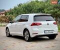Белый Фольксваген e-Golf, объемом двигателя 0 л и пробегом 100 тыс. км за 14600 $, фото 7 на Automoto.ua