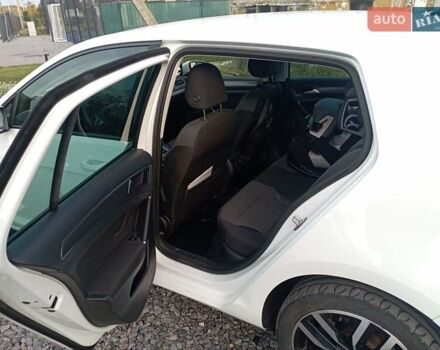 Білий Фольксваген e-Golf, об'ємом двигуна 0 л та пробігом 132 тис. км за 13000 $, фото 7 на Automoto.ua