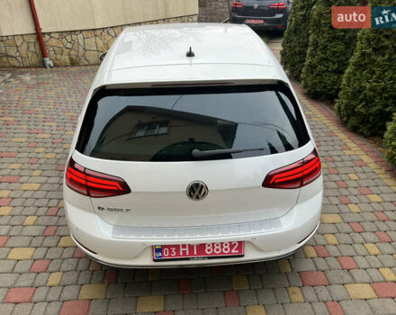 Белый Фольксваген e-Golf, объемом двигателя 0 л и пробегом 137 тыс. км за 12999 $, фото 57 на Automoto.ua