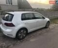 Белый Фольксваген e-Golf, объемом двигателя 0 л и пробегом 130 тыс. км за 12800 $, фото 2 на Automoto.ua