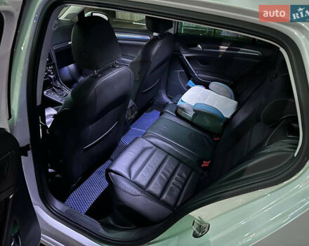Белый Фольксваген e-Golf, объемом двигателя 0 л и пробегом 167 тыс. км за 13500 $, фото 8 на Automoto.ua