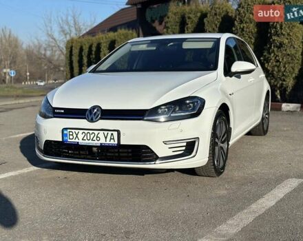 Білий Фольксваген e-Golf, об'ємом двигуна 0 л та пробігом 126 тис. км за 11900 $, фото 3 на Automoto.ua