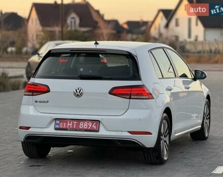 Белый Фольксваген e-Golf, объемом двигателя 0 л и пробегом 127 тыс. км за 11599 $, фото 14 на Automoto.ua