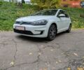 Белый Фольксваген e-Golf, объемом двигателя 0 л и пробегом 89 тыс. км за 13100 $, фото 8 на Automoto.ua