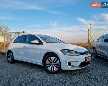 Белый Фольксваген e-Golf, объемом двигателя 0 л и пробегом 78 тыс. км за 12950 $, фото 13 на Automoto.ua