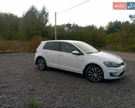 Білий Фольксваген e-Golf, об'ємом двигуна 0 л та пробігом 132 тис. км за 13000 $, фото 2 на Automoto.ua