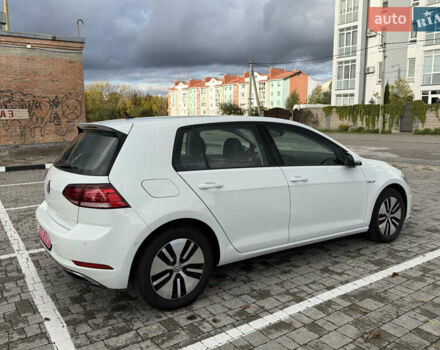 Белый Фольксваген e-Golf, объемом двигателя 0 л и пробегом 84 тыс. км за 14200 $, фото 3 на Automoto.ua