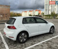 Белый Фольксваген e-Golf, объемом двигателя 0 л и пробегом 84 тыс. км за 14200 $, фото 3 на Automoto.ua