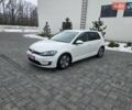 Белый Фольксваген e-Golf, объемом двигателя 0 л и пробегом 136 тыс. км за 11300 $, фото 11 на Automoto.ua
