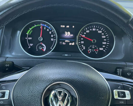 Білий Фольксваген e-Golf, об'ємом двигуна 0 л та пробігом 97 тис. км за 16500 $, фото 12 на Automoto.ua