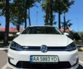 Белый Фольксваген e-Golf, объемом двигателя 0 л и пробегом 81 тыс. км за 15100 $, фото 1 на Automoto.ua