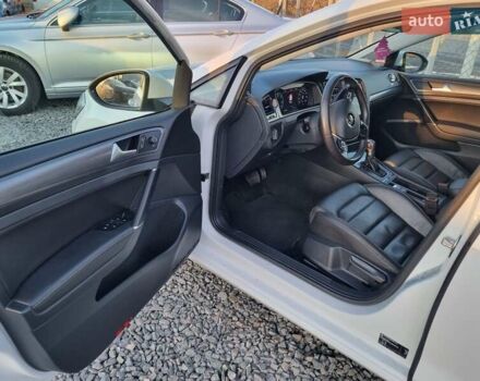 Белый Фольксваген e-Golf, объемом двигателя 0 л и пробегом 78 тыс. км за 12950 $, фото 27 на Automoto.ua