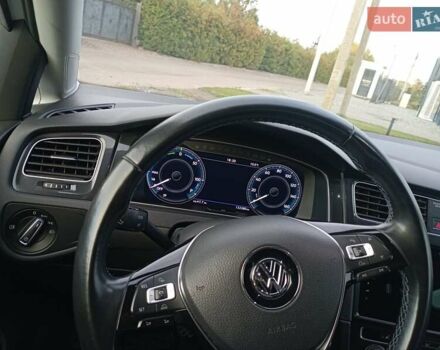 Білий Фольксваген e-Golf, об'ємом двигуна 0 л та пробігом 132 тис. км за 13000 $, фото 9 на Automoto.ua