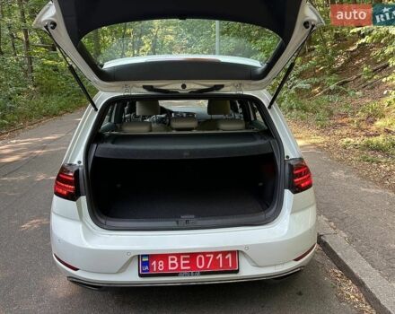 Білий Фольксваген e-Golf, об'ємом двигуна 0 л та пробігом 116 тис. км за 14200 $, фото 23 на Automoto.ua