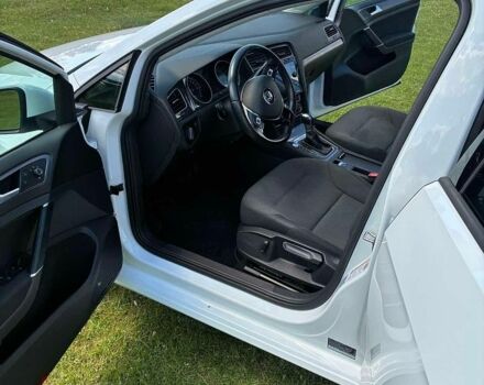 Білий Фольксваген e-Golf, об'ємом двигуна 0 л та пробігом 66 тис. км за 15000 $, фото 22 на Automoto.ua