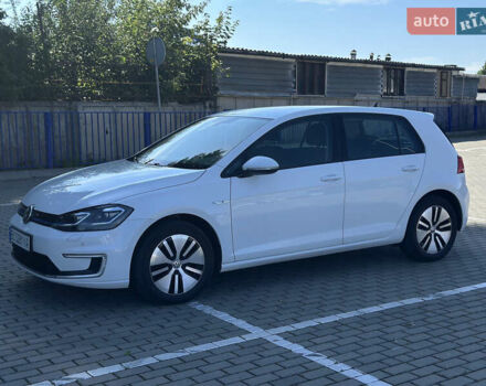 Белый Фольксваген e-Golf, объемом двигателя 0 л и пробегом 177 тыс. км за 10800 $, фото 9 на Automoto.ua
