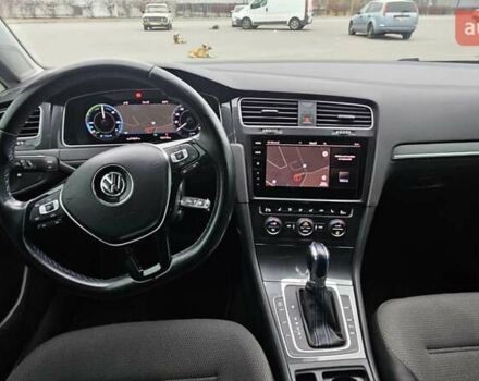 Белый Фольксваген e-Golf, объемом двигателя 0 л и пробегом 124 тыс. км за 13500 $, фото 22 на Automoto.ua