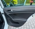 Белый Фольксваген e-Golf, объемом двигателя 0 л и пробегом 127 тыс. км за 14500 $, фото 67 на Automoto.ua