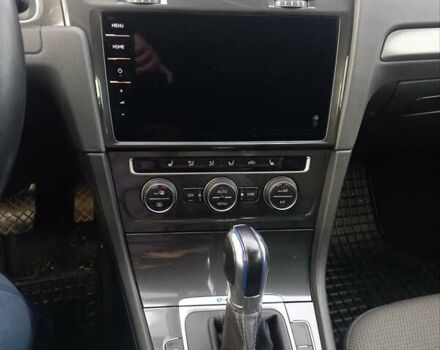 Білий Фольксваген e-Golf, об'ємом двигуна 0 л та пробігом 132 тис. км за 13000 $, фото 10 на Automoto.ua